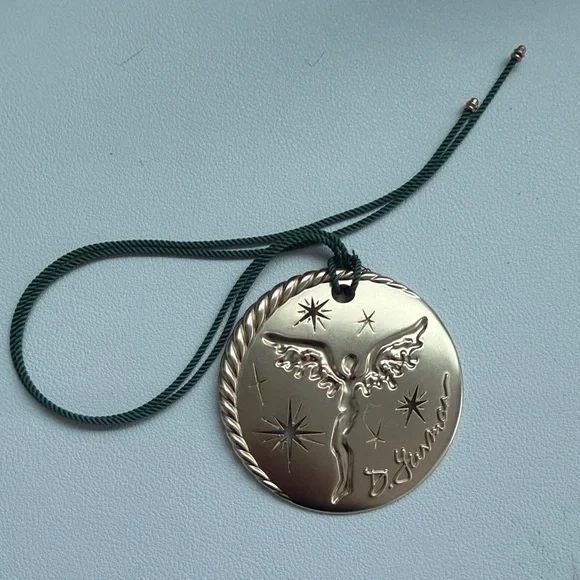 David Yurman 2025 Ornament - Picture 1 of 2